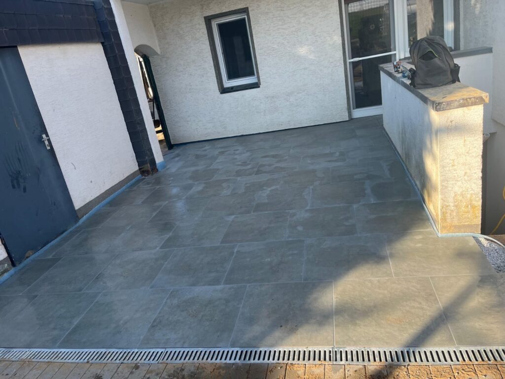 Keramikterrasse Sanierung Soest – Honnert Gartenbau Soest